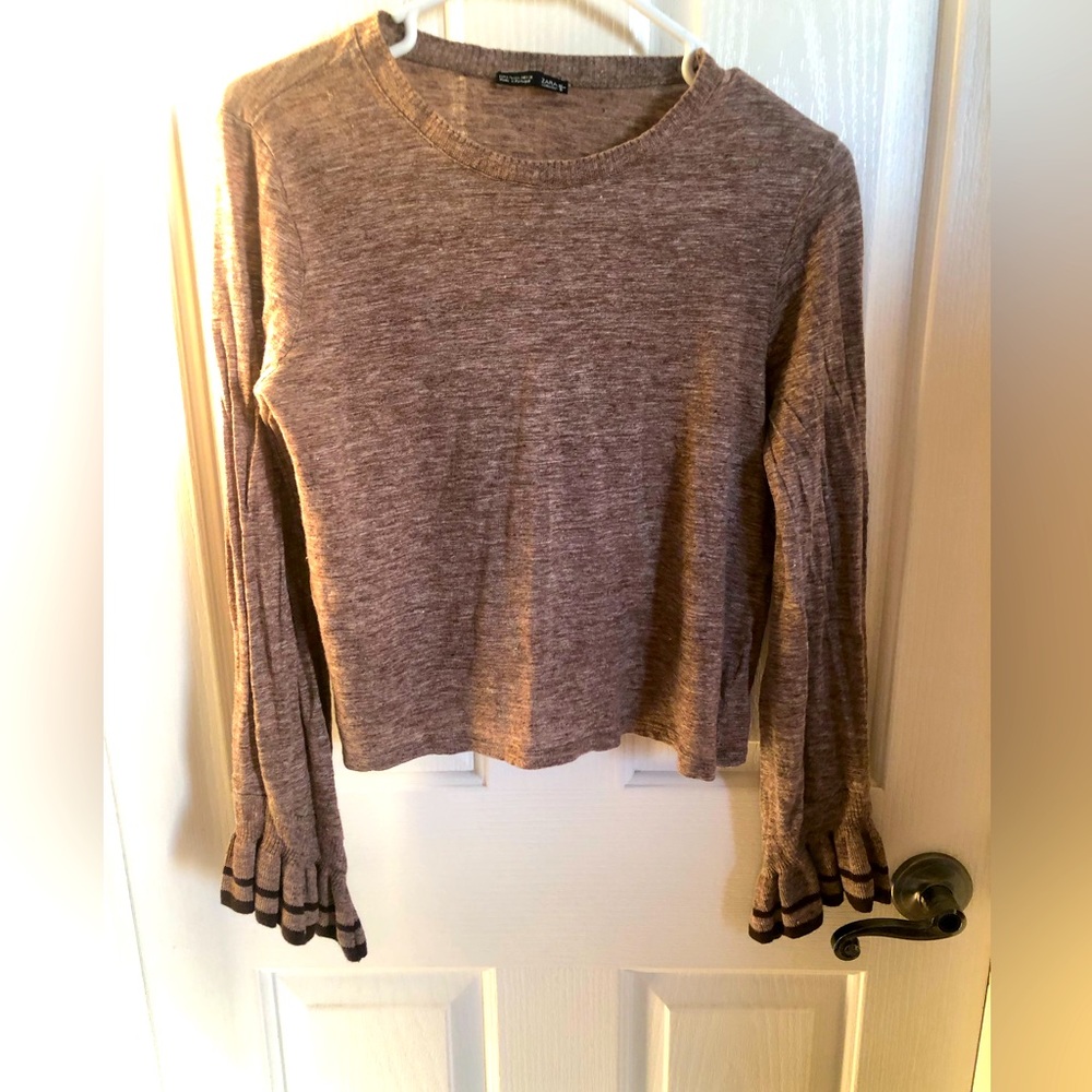 Zara light weight cropped sweater SzL